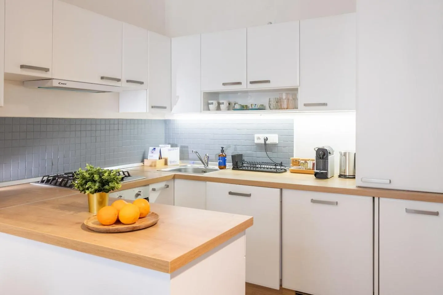 Prague Days - Studio In Top Location - Lesser Town - Park Nearby 0*,  Tschechische Republik